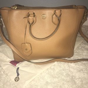 Tory Burch Pebbled Robinson Tote